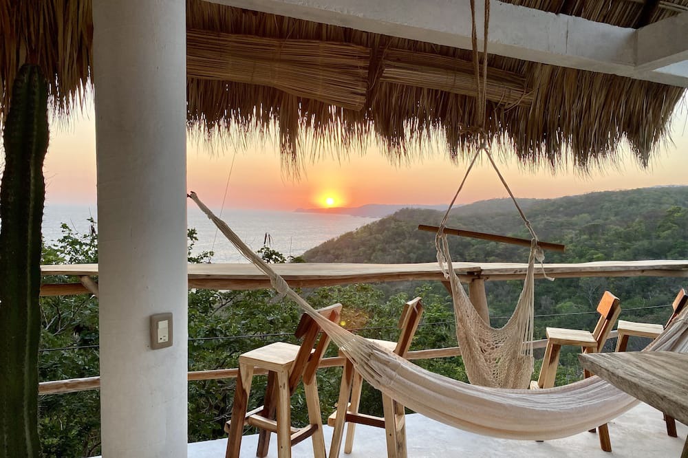 San Pedro Pochutla House | Casa con Palapa y Vista a la Increíble Playa del Pacífico en la Costa Oaxaqueña