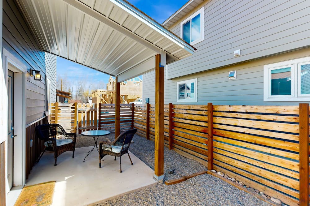 Gunnison House | Dog-friendly home with full kitchen, patio, & washer/dryer - near hiking trails