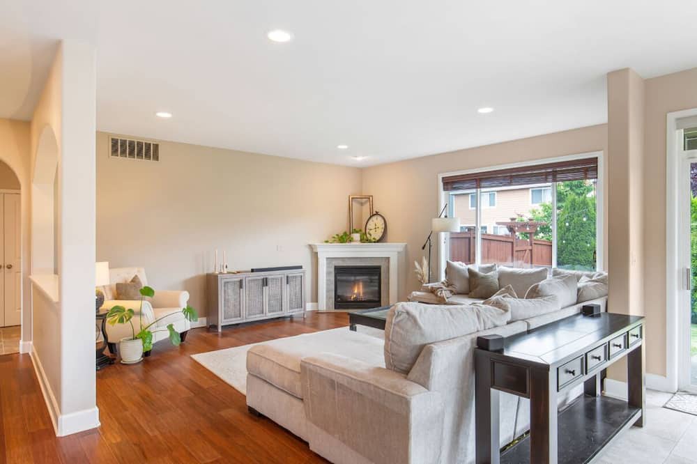 Sumner House | Cozy Sumner Home 3-bed, AC, WiFi