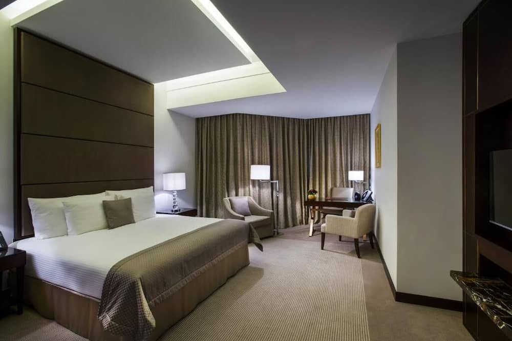 Abu Dhabi Apartment | Studio Near Stop and Pick Hypermarket