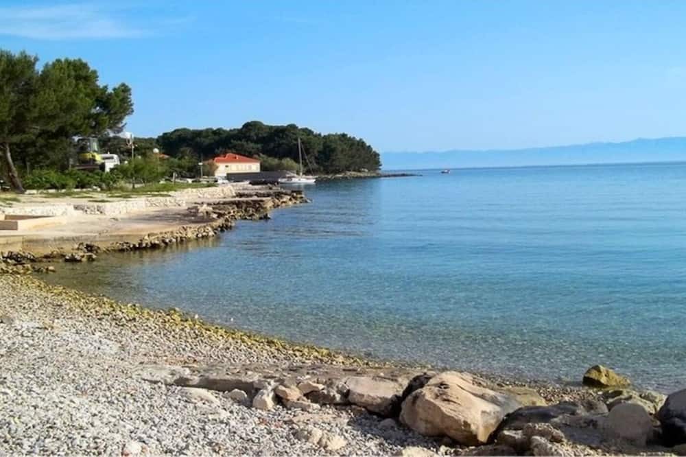 Batalaza Apartment | Apartment Renatare - close to the sea with parking: A2(2+2) - Ugljan, Island Ugljan, Croatia
