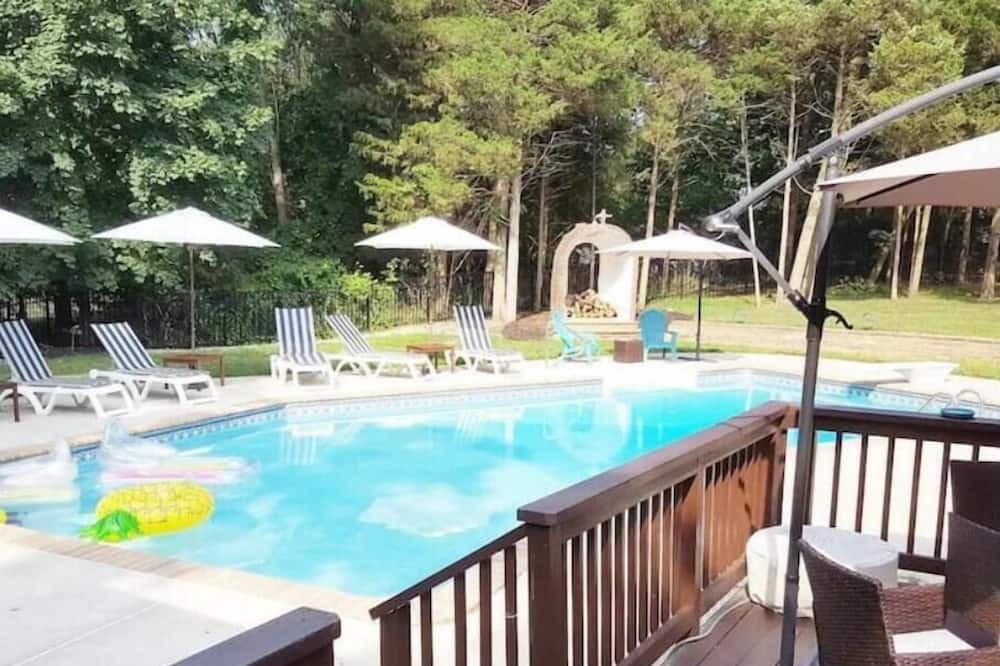 Belmar Apartment | Summer Beach Cabin Only 4 miles to beach