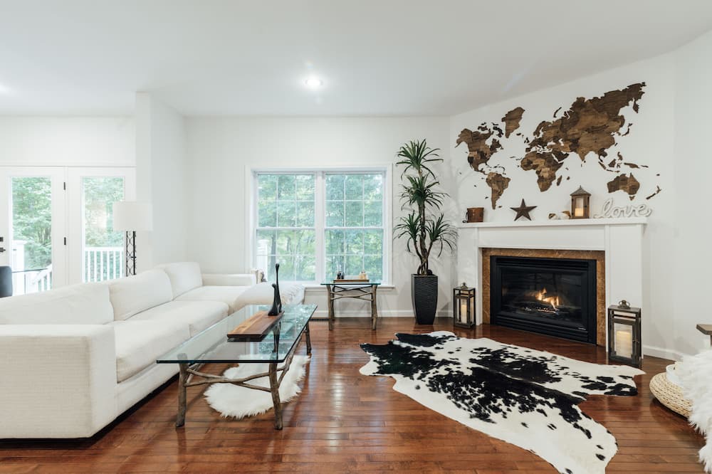 Rhinebeck House | Rhinebeck Retreat with Pond Views near the Omega Institute