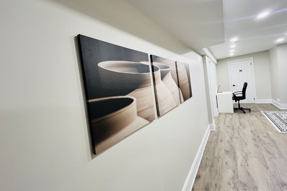 Oakville Apartment | 4C - Comfy, Cozy, Clean and Capacious