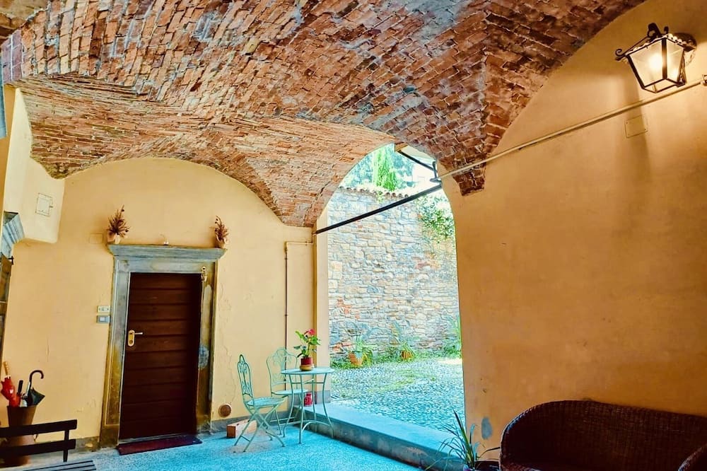 Bergamo Apartment | Charming Apartment & balcony