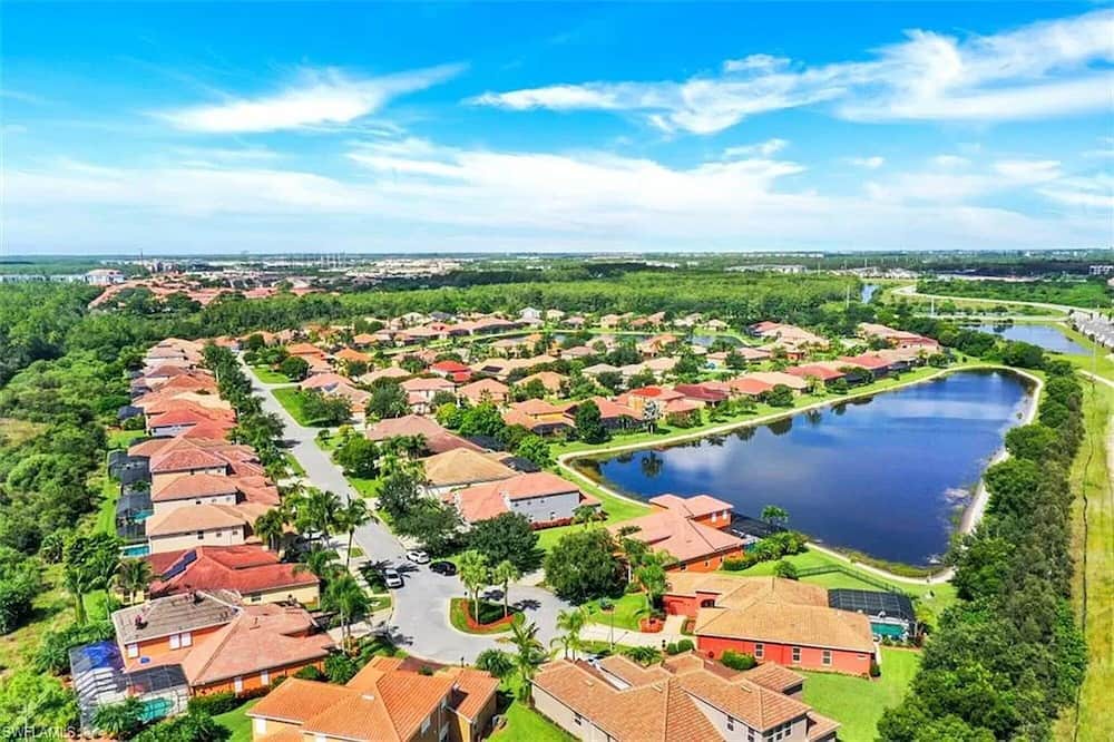 The Forum House | Entire Home in Fort myers