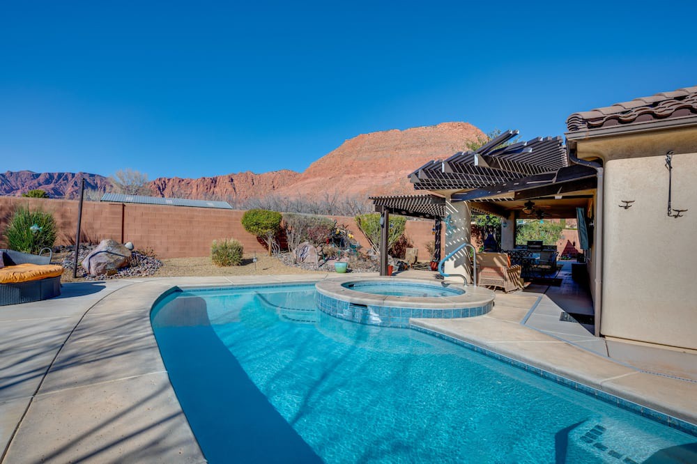 Ivins Cottage | Stylish Ivins Hideaway w/ Patio + Mountain Views!