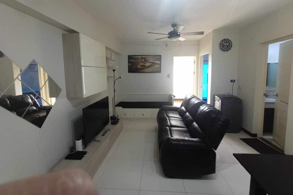 Guadalupe Nuevo Condo | Cozy unit near Rockwell, Poblacion, BGC and Makati Central Business District