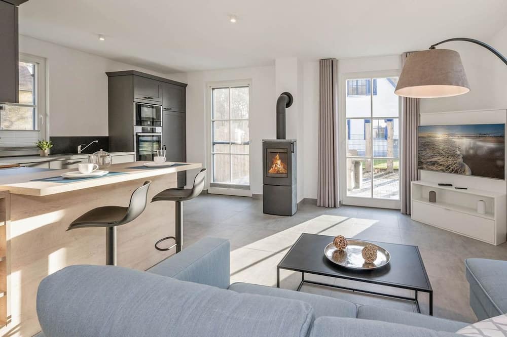 Dargen House | Neu Errichtetes Ferienhaus in Ruhiger Wohngegend mit Parkplatz, Sauna und Wlan - Fischerdorf