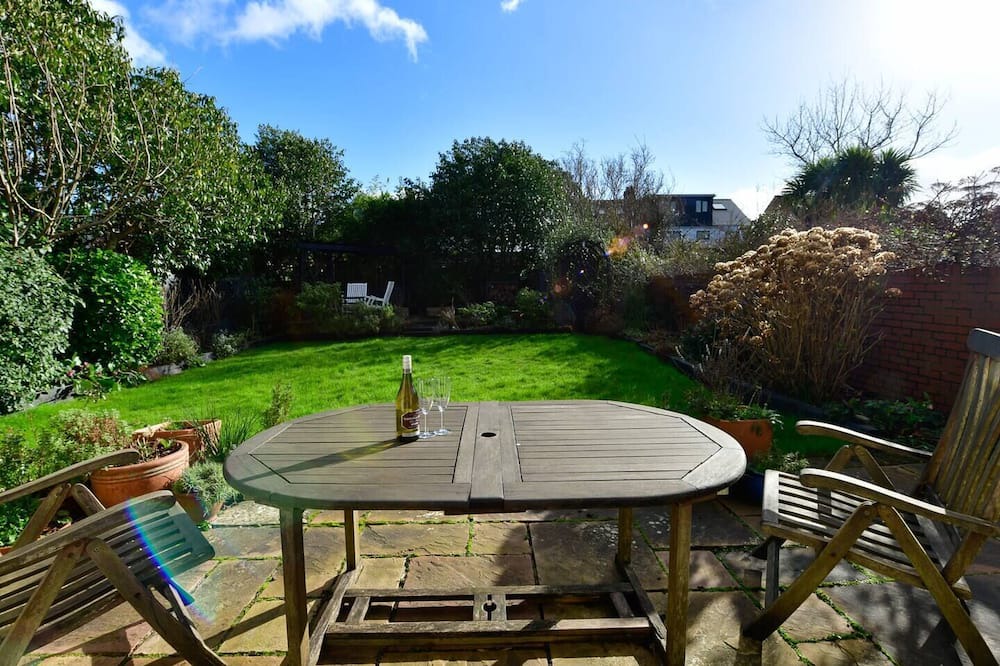 Heath House | Pass the Keys | A home away from home!