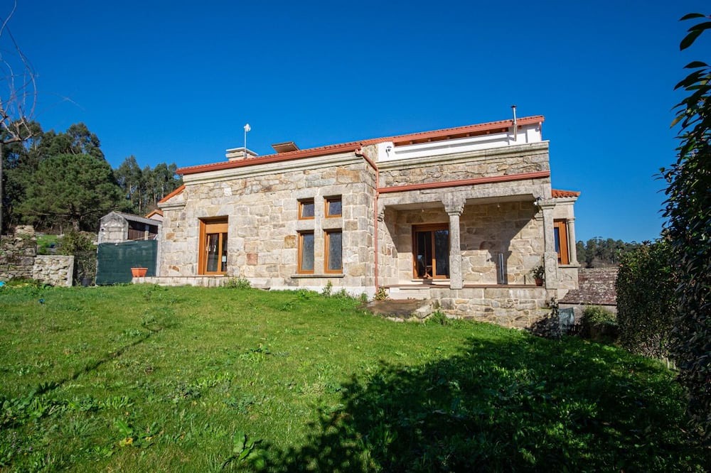 Quintans House | Casa Vacariza. Entorno Rural Para Descanso. Ideal Familias