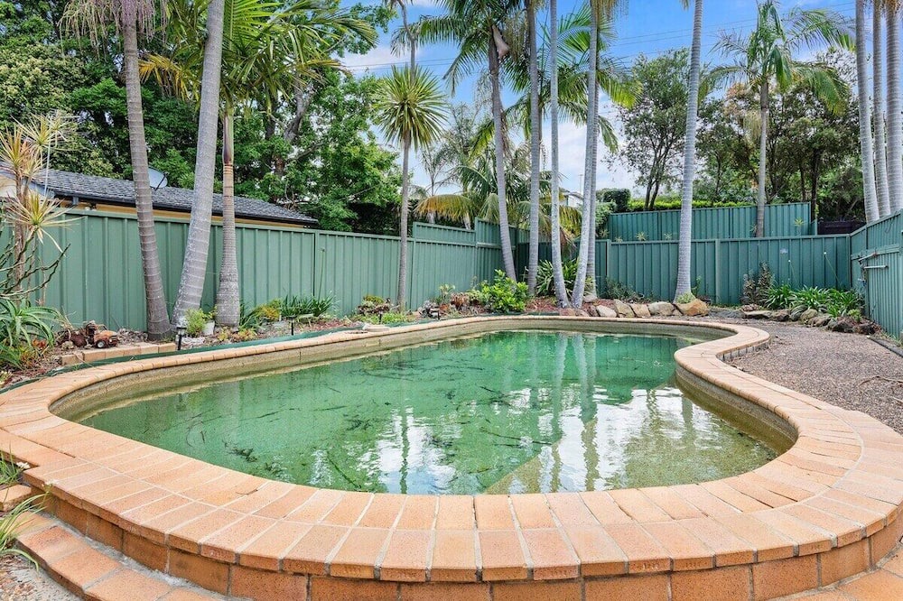 Charmhaven House | Waterfront Paradise in Charmhaven - Kayak + Pool