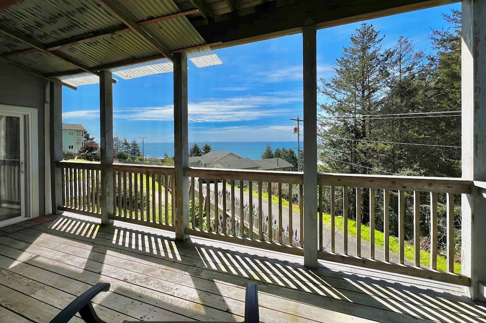 Shelter Cove House | Dog-friendly wave-view home with beach access, firepit, grill, & enclosed yard