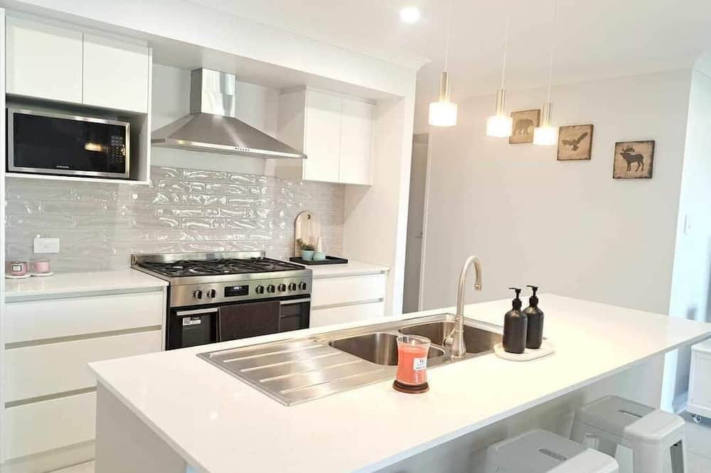 Cooloola Cove House | The ultimate gorgeous, coastal retreat, where tranquility meets convenience.