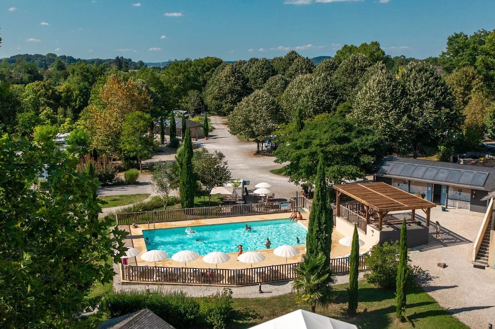 Navarrenx Ski Chalet | Chalet 3 étoiles - Piscine - eehigc