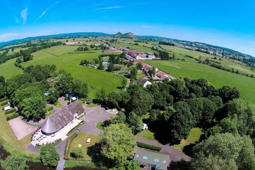 Autun House | Camping 3 étoiles - eeiigi