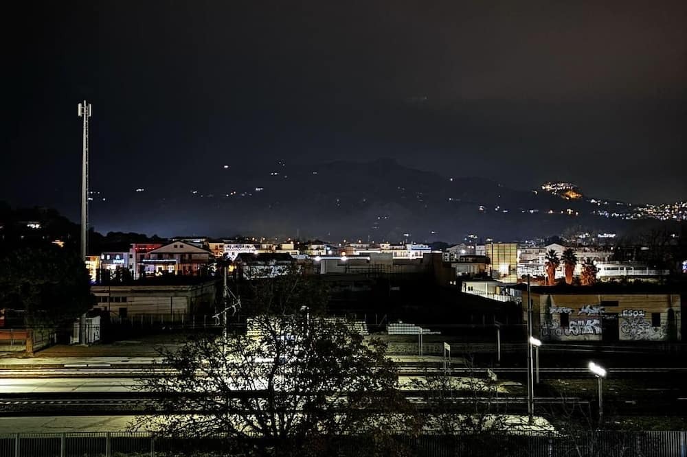 Chianchitta-Pallio House | Located on the national road in Giardini Naxos. Within walking distance of the sea and services