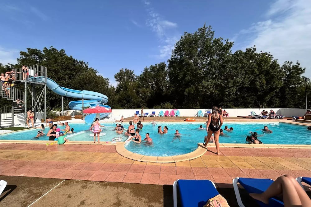Saint-Denis-du-Payre House | CAMPING O BEAU LAURIER * - Mobile home 5 to 7 people 69 5 to 7 people - 5 people. included in the price