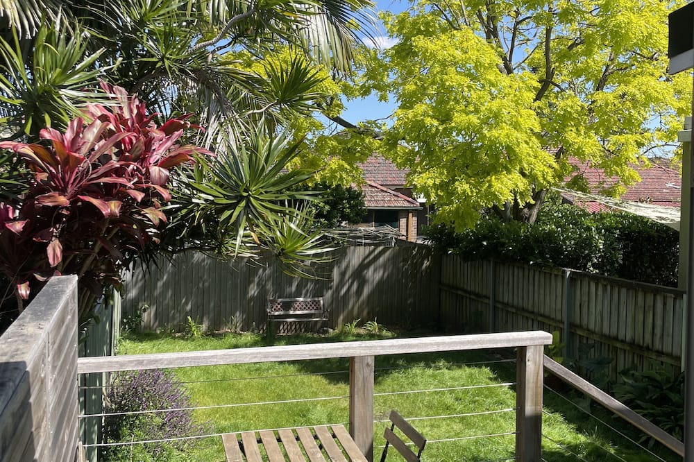 Ashfield Villa | Sunny one bedroom villa in a quite and relaxing area, 20 minutes from CBD