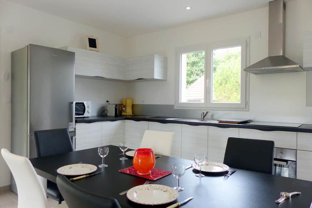Saint-Remy-en-Rollat Cottage | Gite Saint-Rémy-en-Rollat, 2 bedrooms, 4 persons