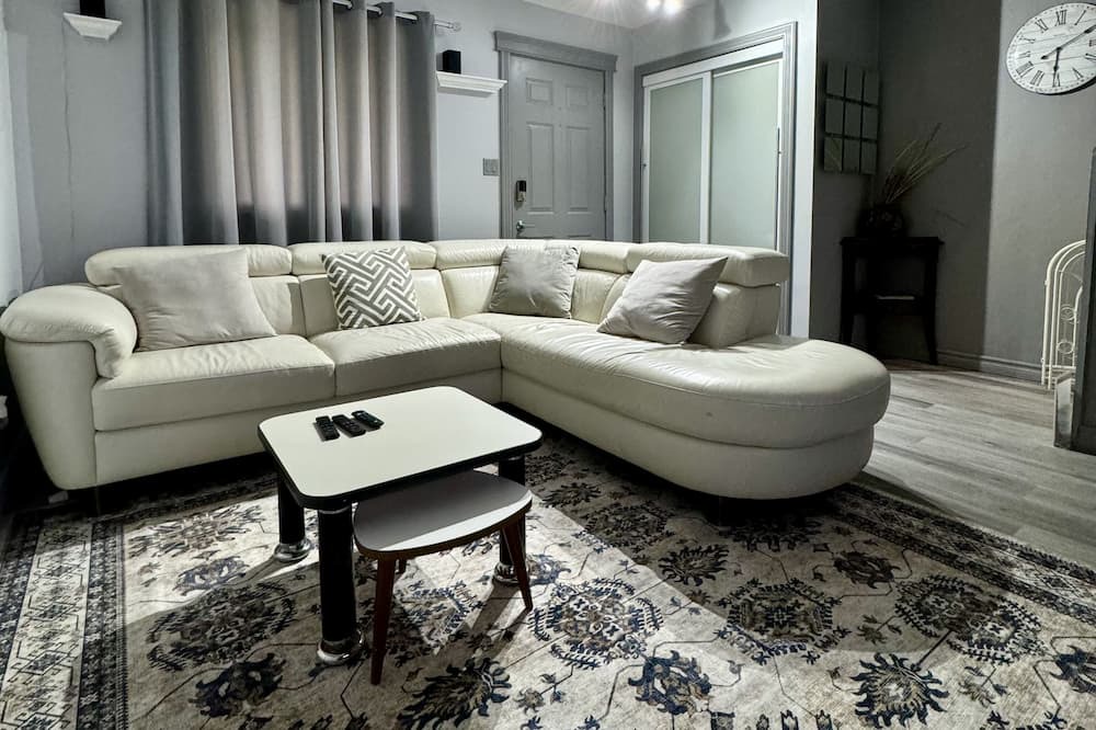 London House | A private cozy urban room in a shared home - the perfect getaway...