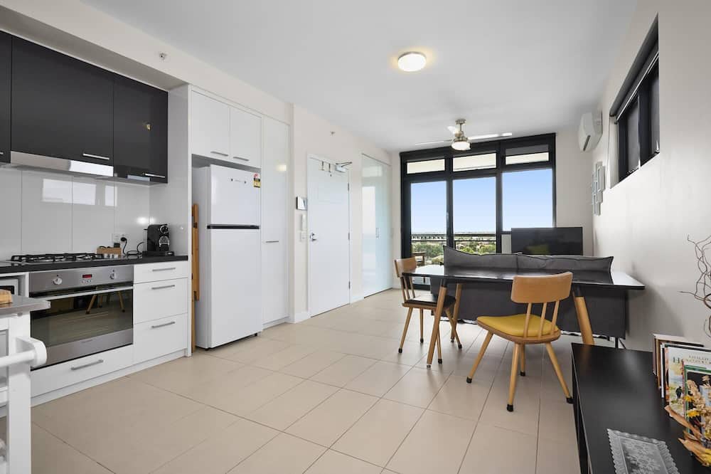 Coburg Apartment | Chic Coburg Haven: Modern 1-Bed Apartment