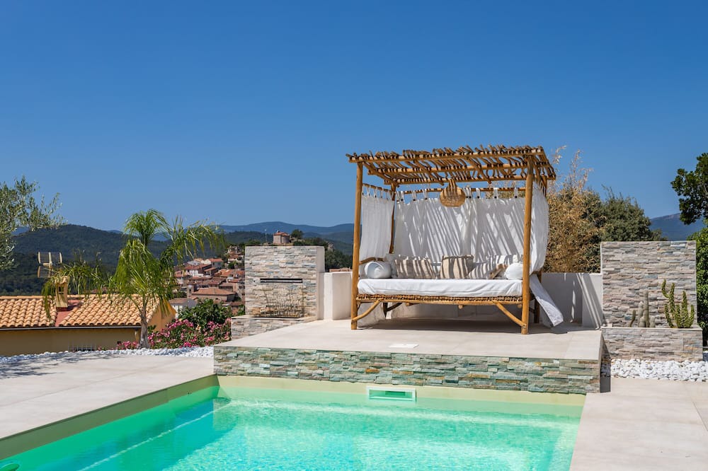Pierrefeu-du-Var Villa | Villa Can Sol