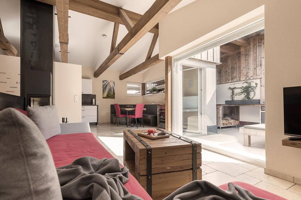 Stans Apartment | Haus Sandstein - Das Urgestein