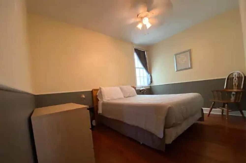 Gettysburg House | 100A, Historical Gettysburg Apartment