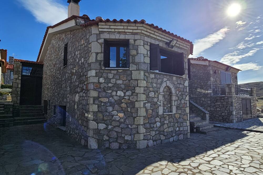 Arachova House | Livadi Escape