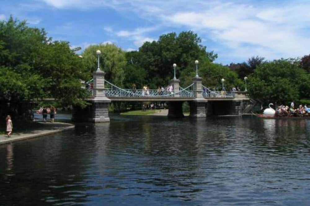 Andover Apartment | Beautiful Executive Apartment 4