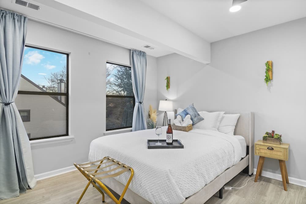 Burtonsville Condo | Washington DC/SilverSpring area, Cozy Retreat steps away from parks & bike trail