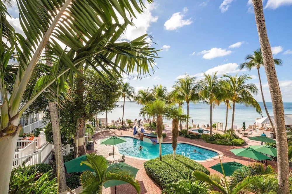 Old Town Resort | Ocean View w/ Private Beach & Pool 2 Bed/2 Bath Resort w/ free laundry July10-13