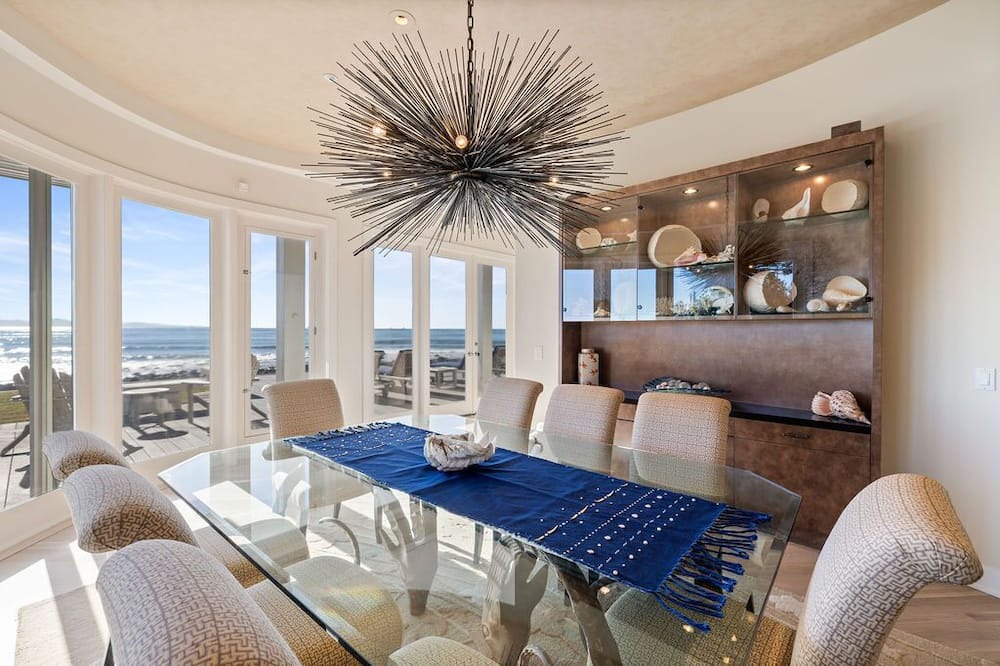 Carpinteria House | Stunning beachfront estate in the ultimate location in the Rincon Point!