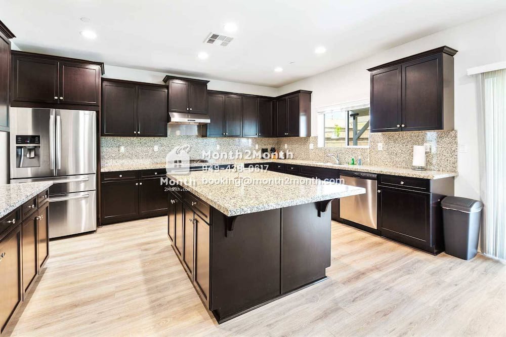 Ontario House | Villa On Bennington #41282