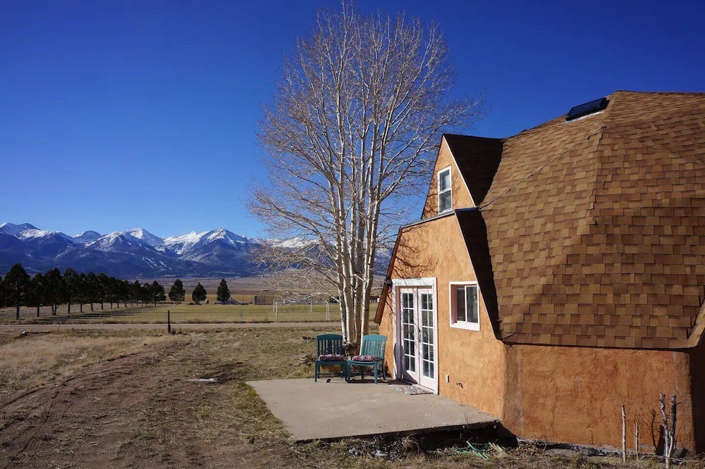 Westcliffe House | Spacious Geodesic Dome Home with Stunning Mountain Views - Walk to Westcliffe