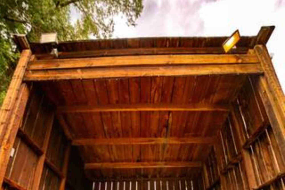 Dubois Cabin | Unit Room 108