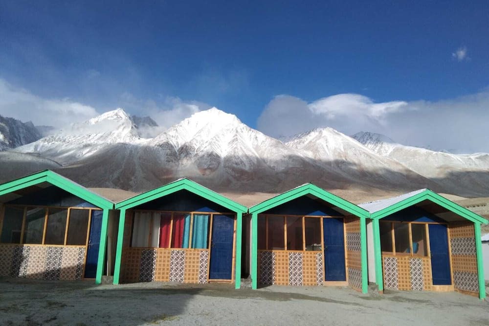 Malabar Hill Resort | Nirvana Resort At Pangong Beach