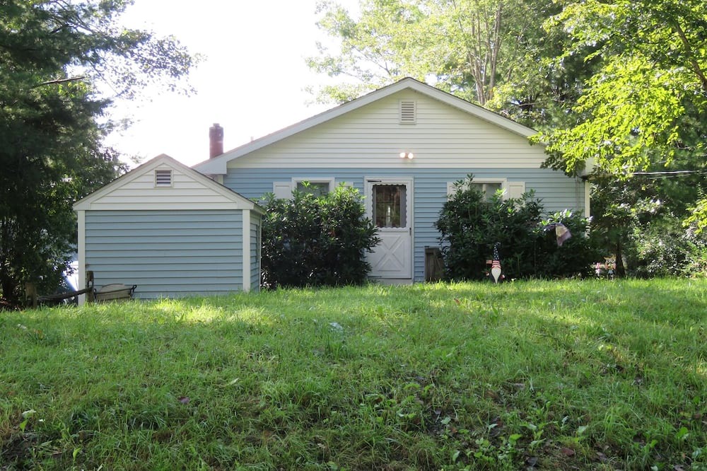 Sanford Cottage | Delightful waterfront home offers fun and relaxation for all who venture here!