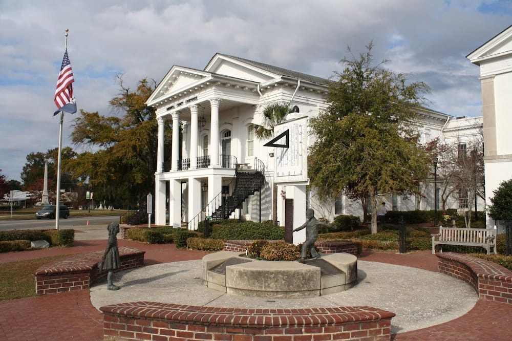 Barnwell House | The Cottage on Jefferson, Your Home Away From Home.