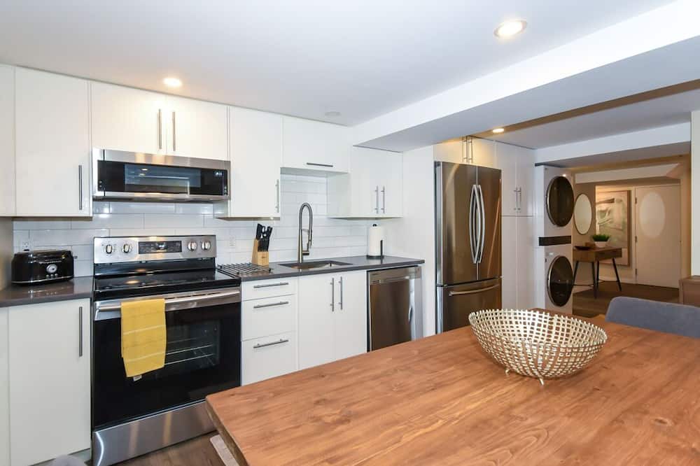 Whitehaven - Queensway Terrace North Apartment | Sophisticated 4 beds, 2 baths - Nepean - Ottawa