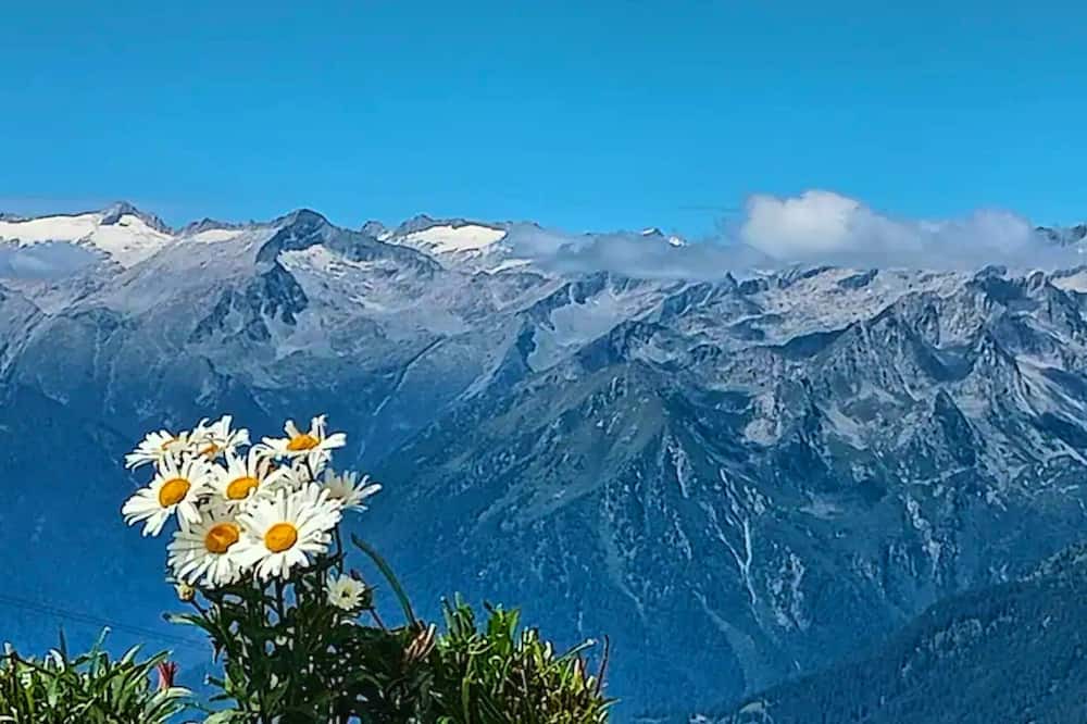 Carisolo Apartment | Homerez - Beautiful apartement for 4 ppl. with balcony at Carisolo