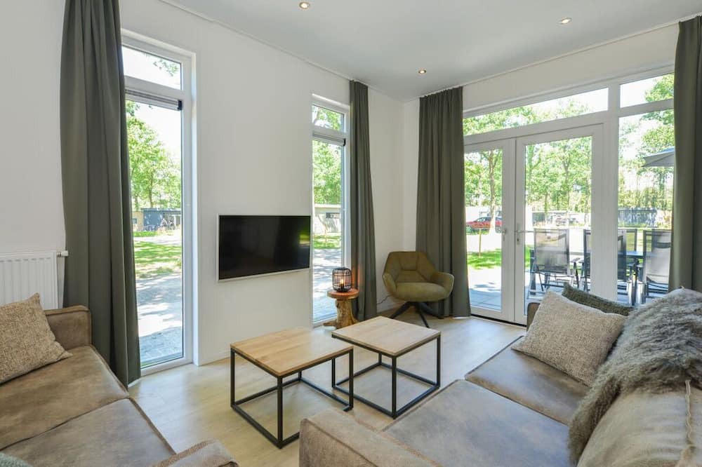 Zorgvlied Apartment | Pavilion 6 people with storage space