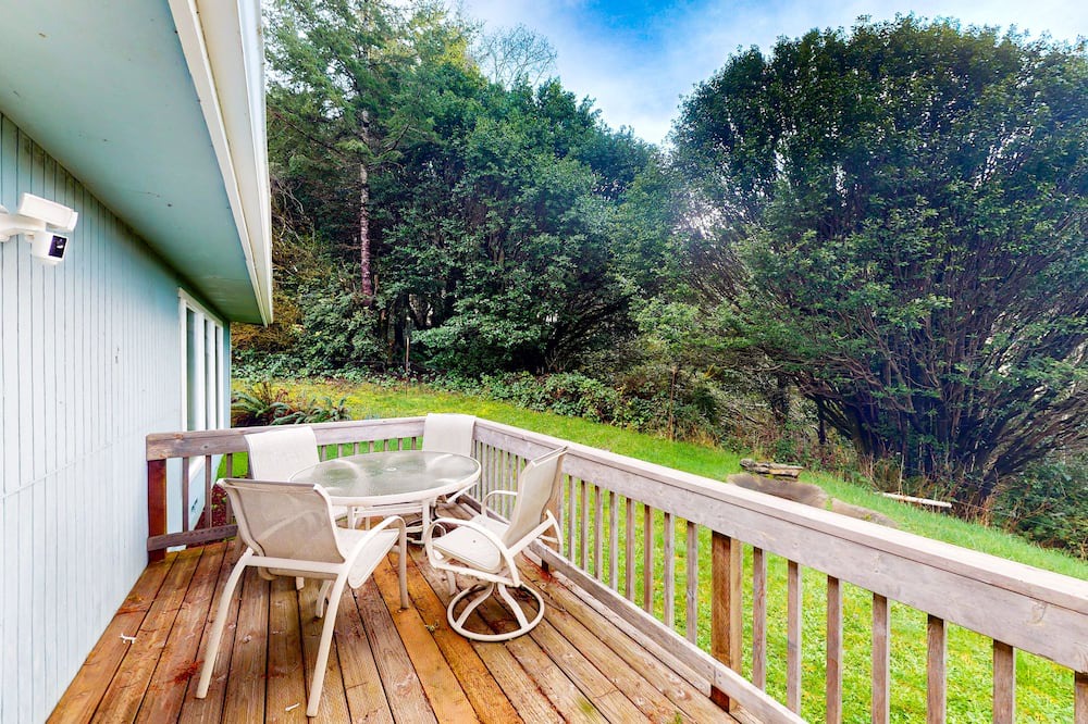Port Orford House | Charming two-story home near the ocean with deck, patio, balcony, & streaming