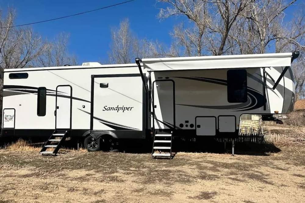 Freeport House | Family and Pet Friendly Vacation RV- Delivery only