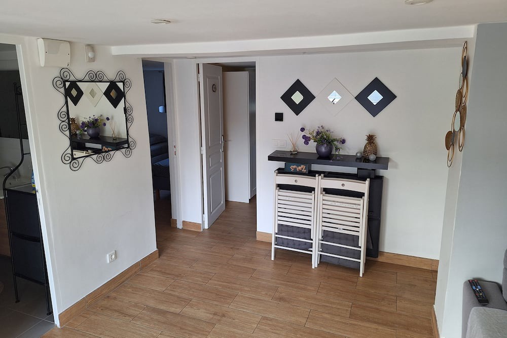 Tremblay-en-France Apartment | Logement Entier f3