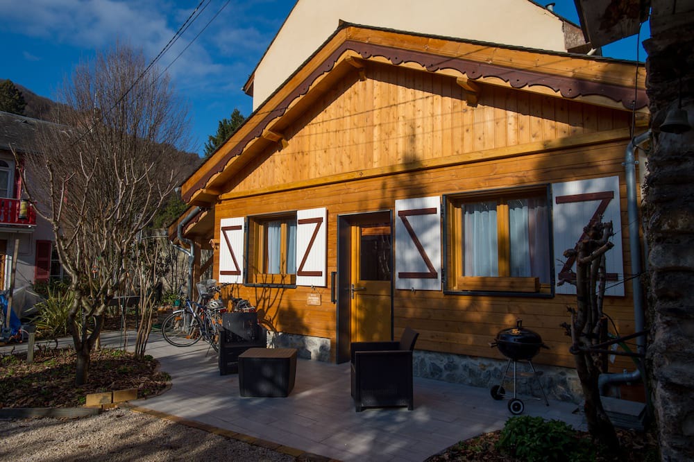 Bagneres-de-Bigorre Ski Chalet | Chalet Neuf Classé 4 Étoiles, Équipé PMR au Cœur de Bagnères-de-bigorre