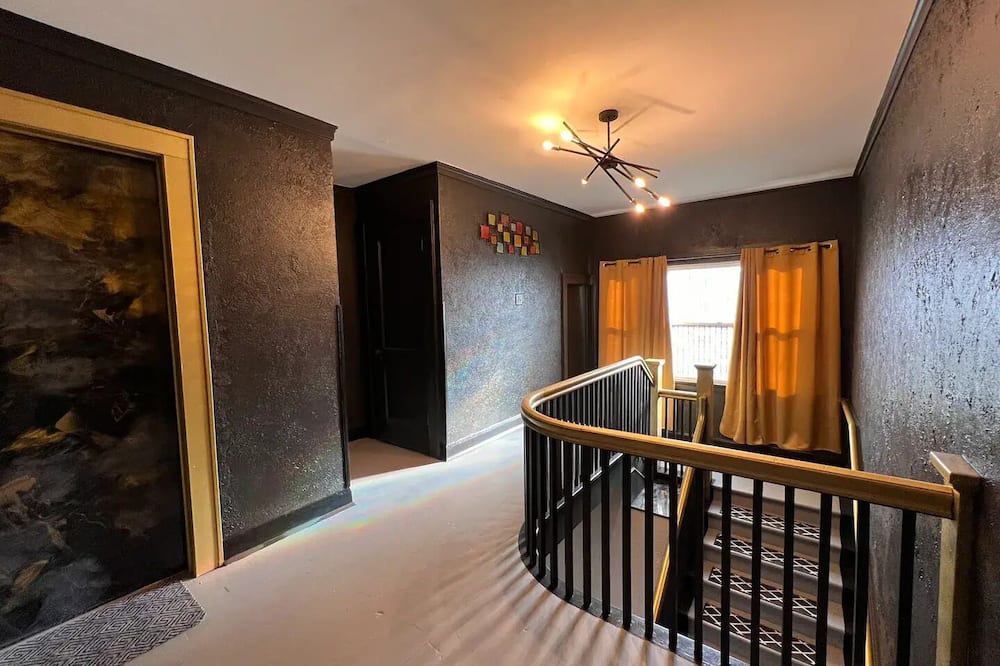 Topeka House | Stylish Studio Apartment in Topeka - Long Stays Available!