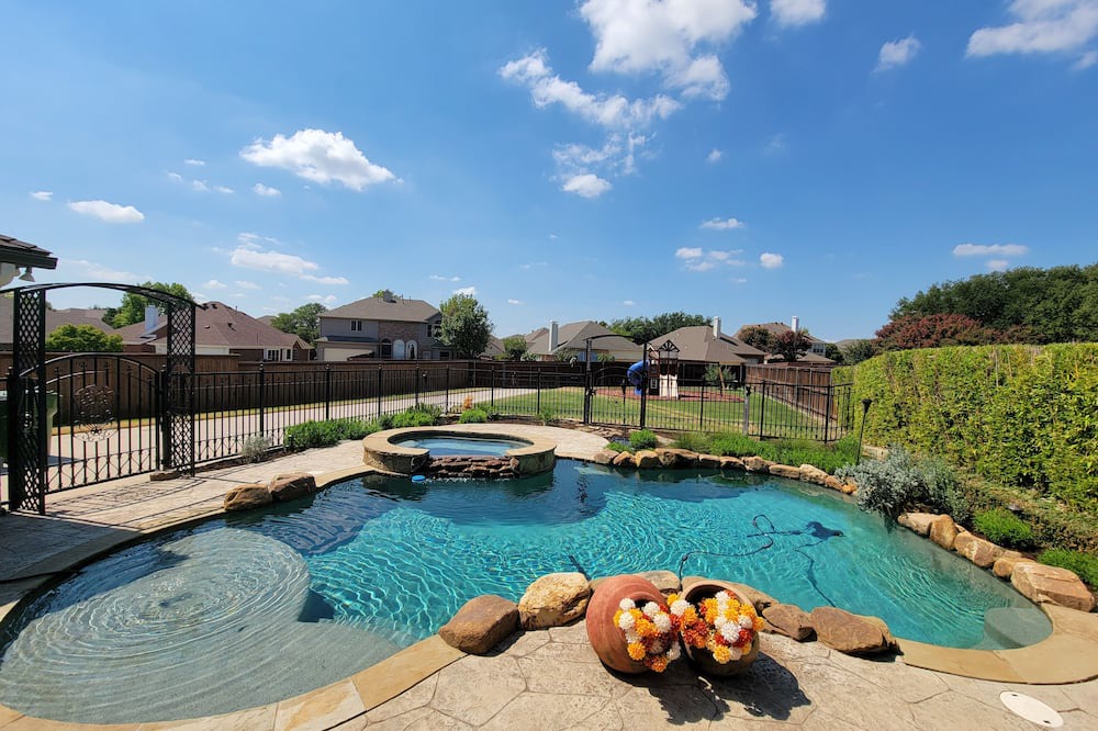 Lewisville House | A Family Home to Rejoices