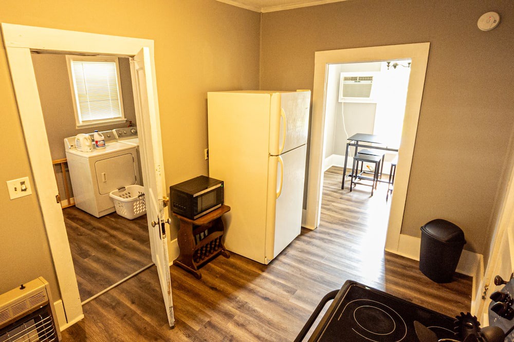 Smithville Other | The Yellow House